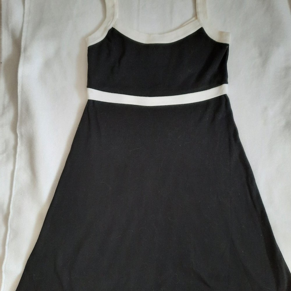 Women's black and white sundress